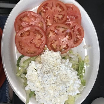 Ft Wright Family Restaurant - Fresh ripe tomatoes and cottage cheese! - Breakfast & Brunch Near Me - Fort Wright, Kentucky Ft Wright Family Restaurant - Fresh ripe tomatoes and cottage cheese! - Breakfast & Brunch Near Me - Fort Wright, Kentucky