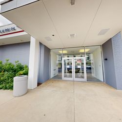 Bank of America Financial Center - Storefront