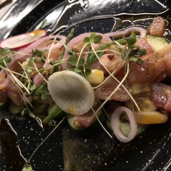 Cabañas Cuatro Cuatros - Yellowtail carpaccio - Wineries Near Me - Ensenada, BCN
