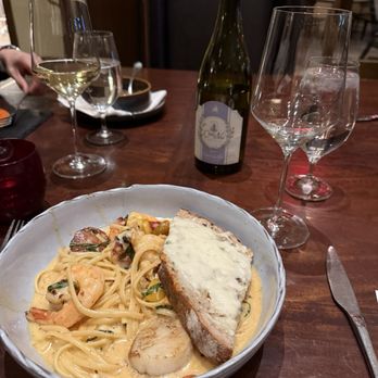 Bolero Restaurante - Warm, welcoming atmosphere, delicious house wine, and perfectly cooked pasta--such a great experience. Can't wait to come back! - Tapas/Small Plates Near Me - Temecula, California
