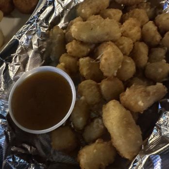 On Broadway - Cheese curds with Carmel Sauce - American Near Me - Anderson, Indiana On Broadway - Cheese curds with Carmel Sauce - American Near Me - Anderson, Indiana