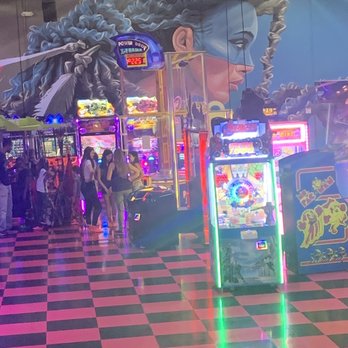 Flying Squirrel - Arcade - Trampoline Parks Near Me - Weston, Florida