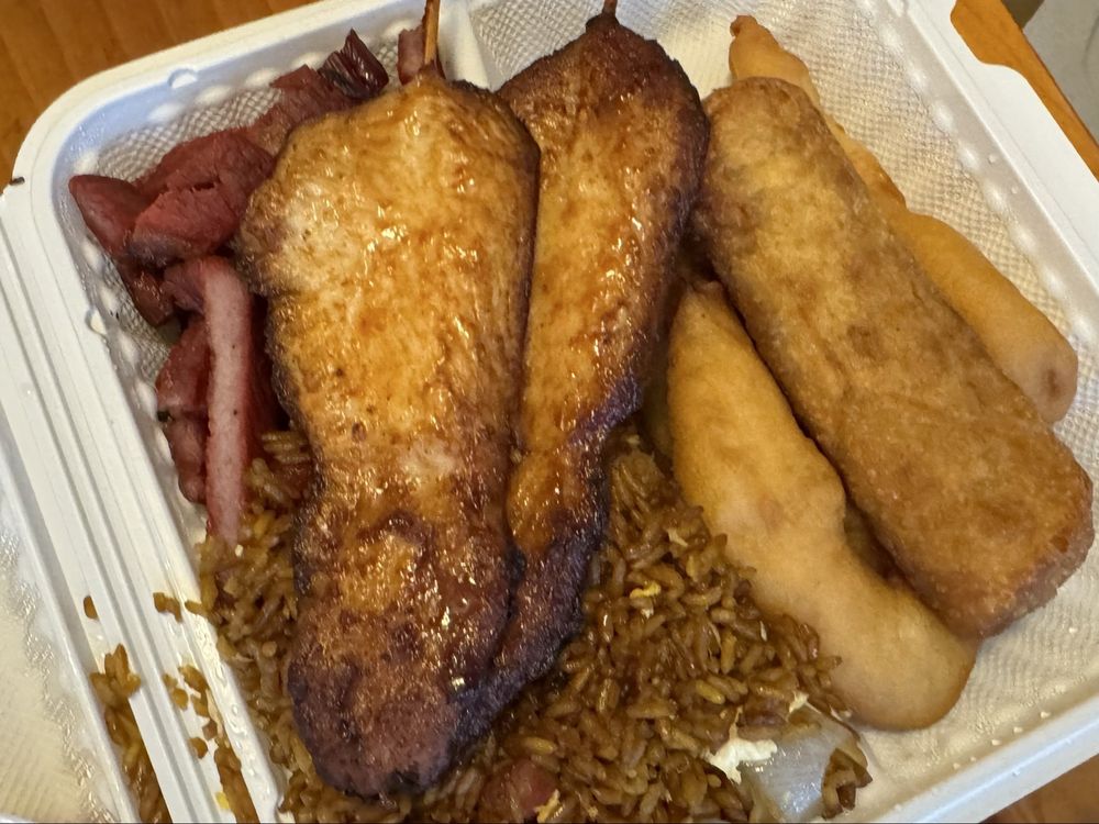 Social spots from Jin Yuan Chinese Restaurant & Cocktail Lounge