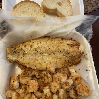 Parish Diner - Grilled shrimp and fish with bread - Cajun/Creole Near Me - Chalmette, Louisiana