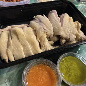 Xin Wang Food - Hainan Chicken Combo 1 - Asian Fusion Near Me - Walnut, California Xin Wang Food - Hainan Chicken Combo 1 - Asian Fusion Near Me - Walnut, California