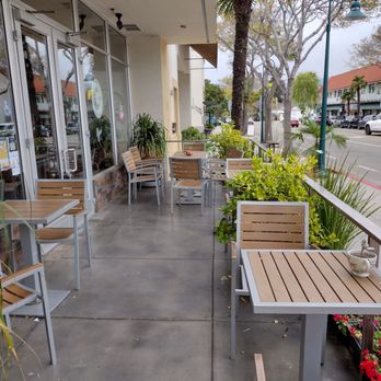 Carp Moon Cafe - Coffee & Tea Near Me - Carpinteria, California