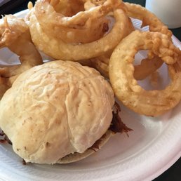 Yummy pulled pork and homemade onion rings! Soooo gooood!