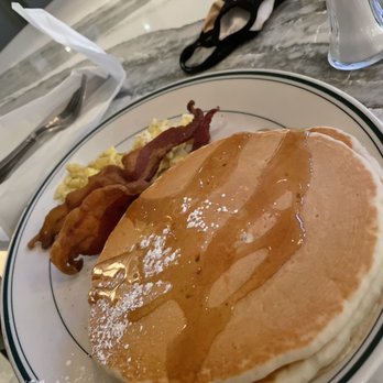 Daily Grill - Lone Star Breakfast - American Near Me - Houston, Texas
