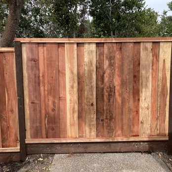 LifeScaping Fences - Center of fence - Fences & Gates Near Me - Sacramento, California
