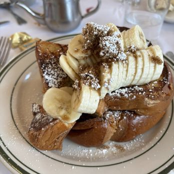 The Shed Restaurant - Plainview NY - French toast with bananas - Breakfast & Brunch Near Me - Plainview, New York