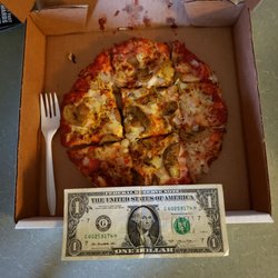The Pizza Man - The $8 lunch special wasn't much bigger than a dollar bill. Pretty chewy and disappointing.
