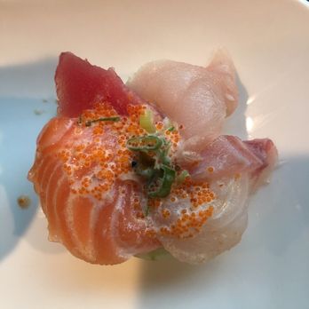 Taizzi Sushi - Katy - Abel roll: tuna, salmon, red snapper, cucumber and SO sauce - Sushi Bars Near Me - Katy, Texas Taizzi Sushi - Katy - Abel roll: tuna, salmon, red snapper, cucumber and SO sauce - Sushi Bars Near Me - Katy, Texas