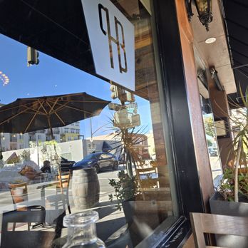 Park & Howard Bistro - New American Near Me - Burlingame, California