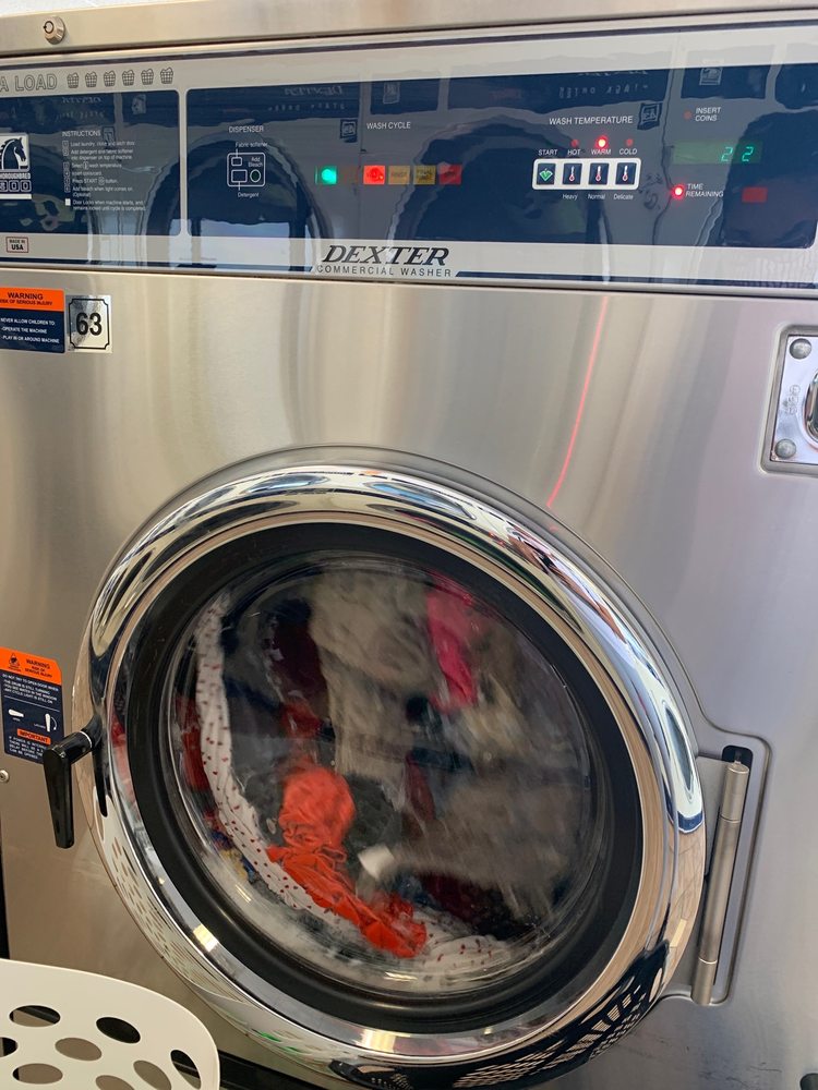 COLONIAL LAUNDROMAT Updated May 2024 11 Photos 160 S 2nd St