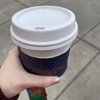 Commonwealth Joe - Matcha Latte - Cafes Near Me - Arlington, Virginia