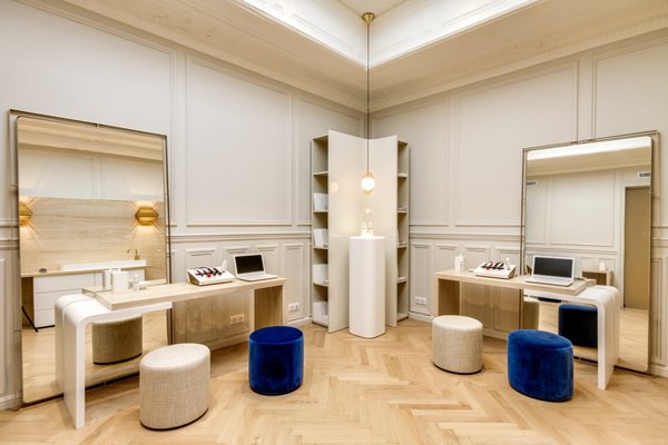 Ambassade Biologique Recherche Paris - Champs-Élysées by null