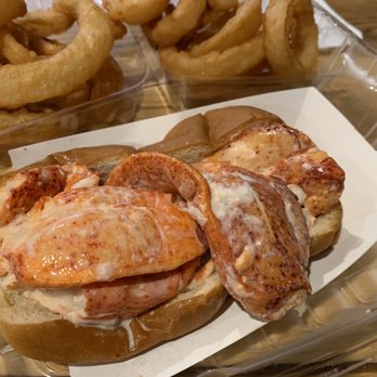 Pauli's - Lobster Roll - Sandwiches Near Me - Boston, Massachusetts Pauli's - Lobster Roll - Sandwiches Near Me - Boston, Massachusetts