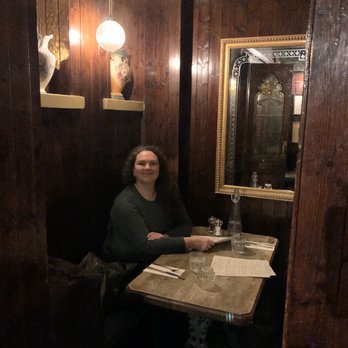 Fox and Anchor - Our little booth - Pubs Near Me - London, XGL