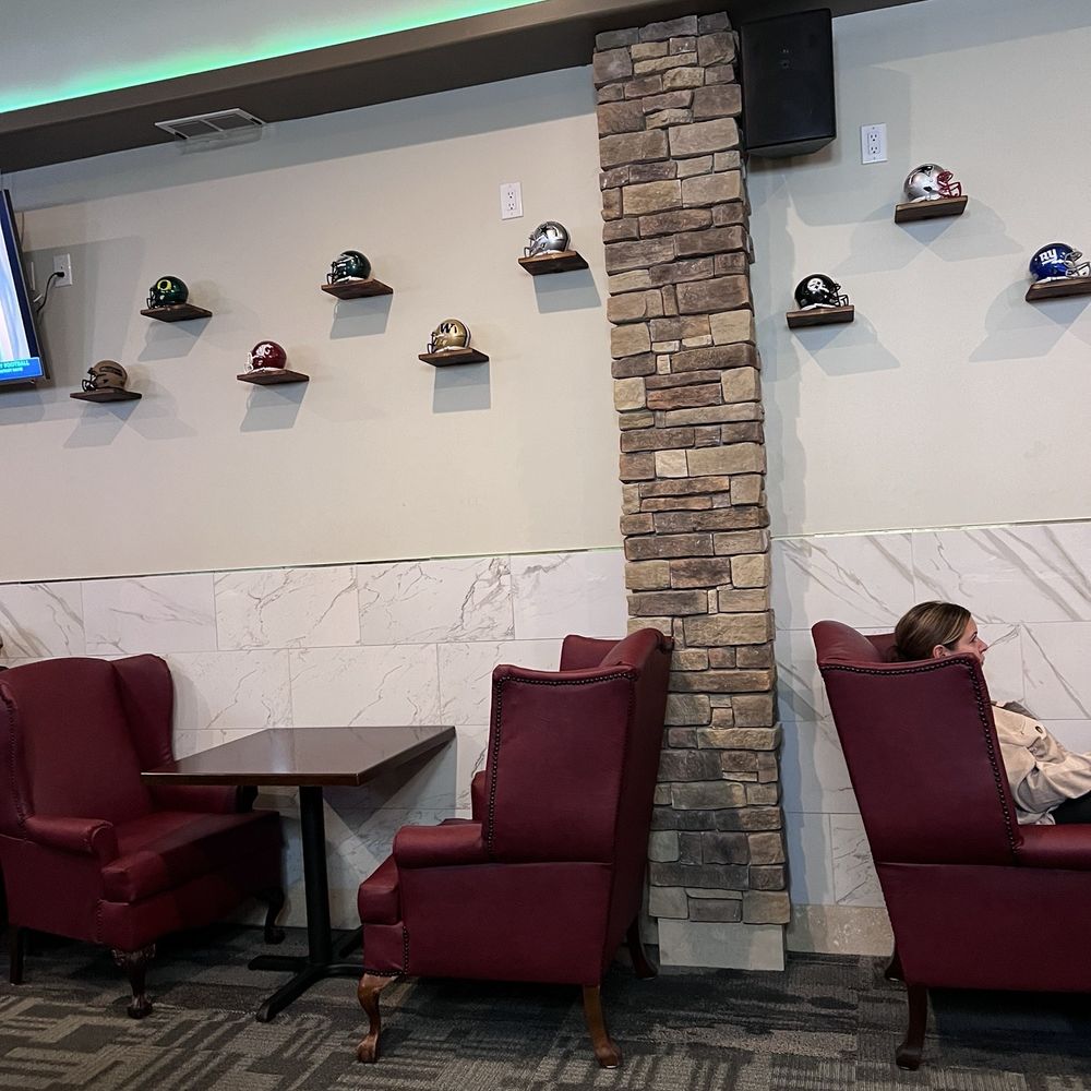 Eagles Nest - Downstairs bar area - Barbeque Near Me - Ferndale, Washington Eagles Nest - Downstairs bar area - Barbeque Near Me - Ferndale, Washington