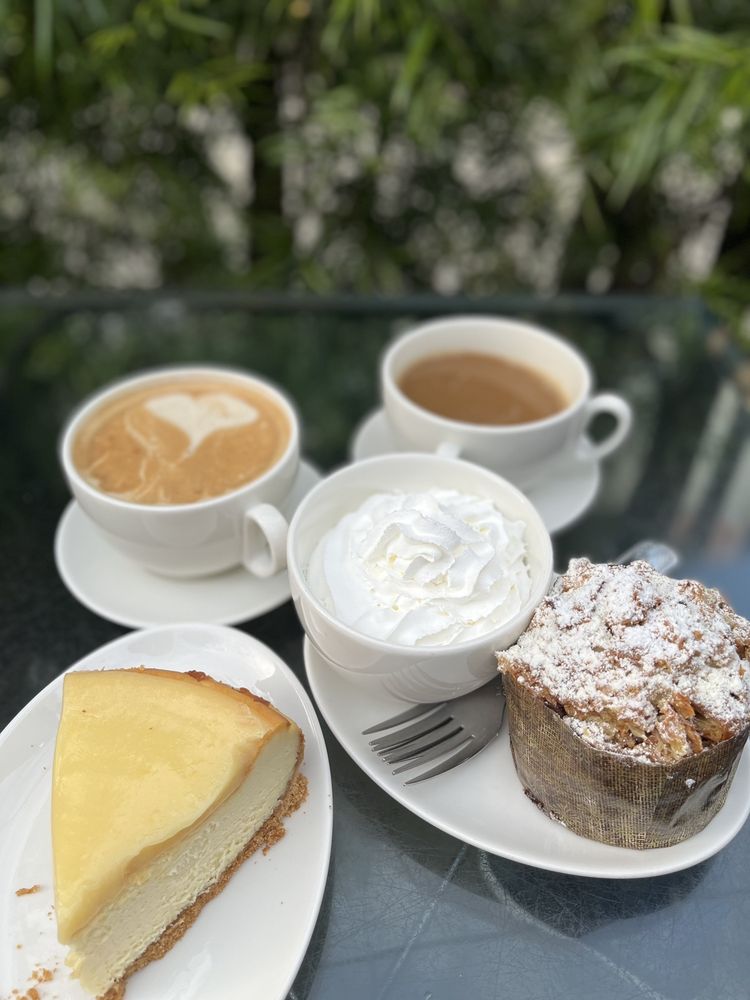 Alcove Café & Bakery