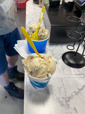 Mimi's Ice Cream & Coffee Shoppe by null