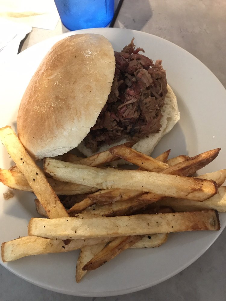 Underdog BBQ, Erie Roadtrippers