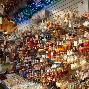 Bronner’s CHRISTmas Wonderland - Home Decor Near Me - Frankenmuth, Michigan Bronner’s CHRISTmas Wonderland - Home Decor Near Me - Frankenmuth, Michigan
