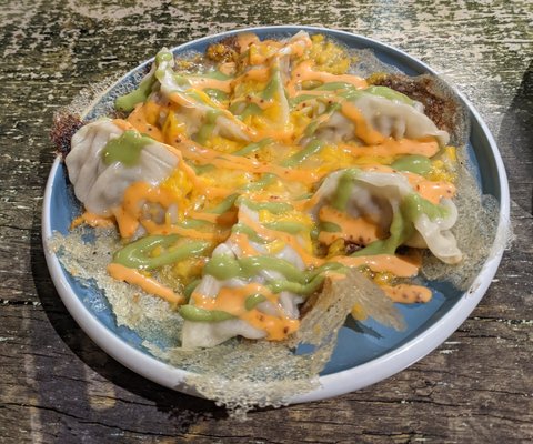 Sammi & Soupe Dumpling - (Ste-Catherine St. O) by null