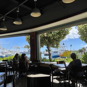 Nico's Pier 38 - Dinning area - Seafood Near Me - Honolulu, Hawaii