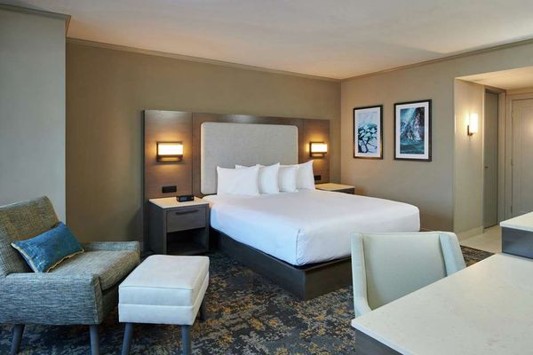 Hilton Anchorage by null