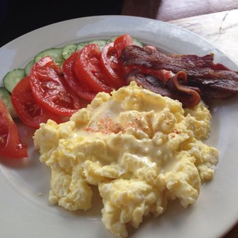 Tin Shack Bakery - Big boss breakfast - Coffee & Tea Near Me - Pāhoa, Hawaii