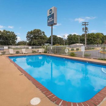 Best Western McKenzie - Pool - Hotels Near Me - Mckenzie, Tennessee