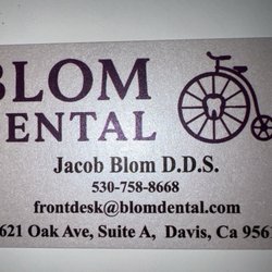 Blom Dental - Business card