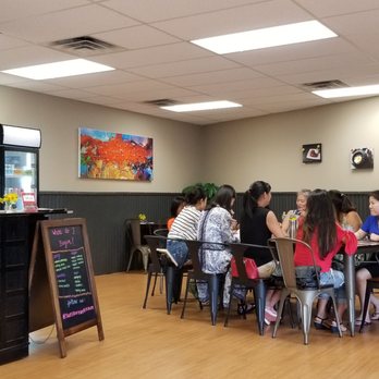 Sue's Korean Kitchen - Small intimate dining area - Korean Near Me - Stratham, New Hampshire
