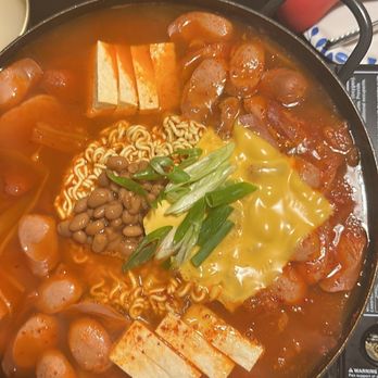 Cafe Princess Pig - Budae Jjigae G l Stew - Bars Near Me - Honolulu, Hawaii