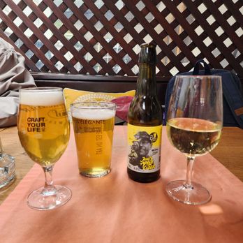Pinte - Beer and hard cider - Swiss Food Near Me - Zermatt, VS Pinte - Beer and hard cider - Swiss Food Near Me - Zermatt, VS