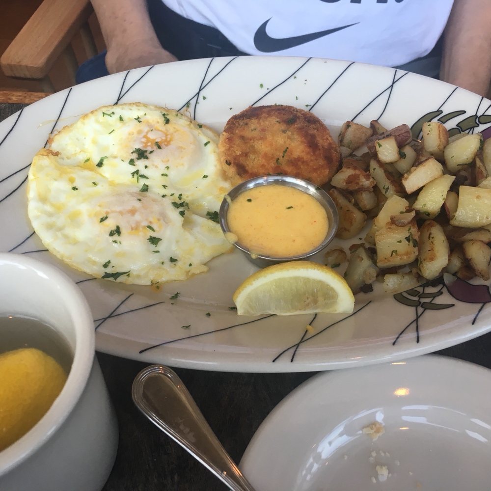 Chinook's - Seafood Near Me - Seattle, Washington Chinook's - Seafood Near Me - Seattle, Washington