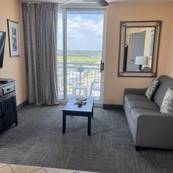 Prince Resort - Tower 1 Room 1401 - Clean room.