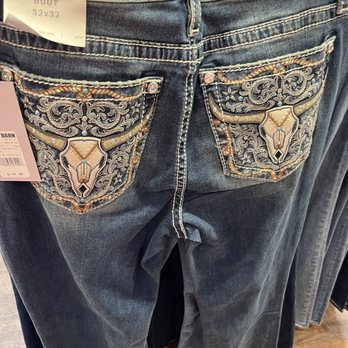 Boot Barn - Shoe Stores Near Me - Houston, Texas
