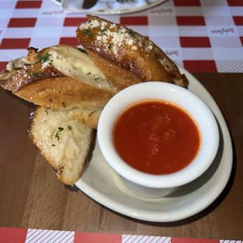 Sunday Sauce - Cheesy Bread - Italian Near Me - Portland, Oregon Sunday Sauce - Cheesy Bread - Italian Near Me - Portland, Oregon