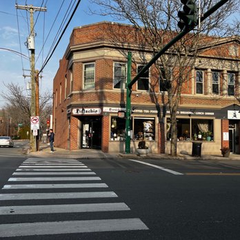 Pistachio Cafe - Outside - Coffee & Tea Near Me - New Haven, Connecticut