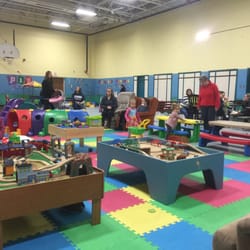 pipsqueaks - Train tables and cars for the kids to play with