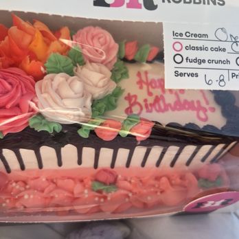 Baskin-Robbins - Ice cream Cookie Crave Cake in a Box - Ice Cream & Frozen Yogurt Near Me - Long Beach, California