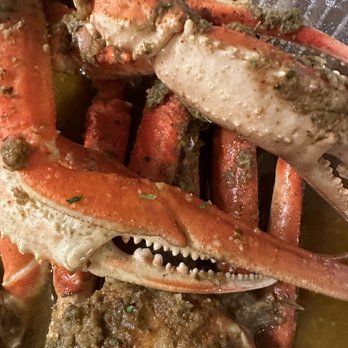 Mother’s Seafood & More - 1 lb Snow Crab - Seafood Near Me - Brooklyn, New York