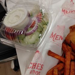 Menches Bros Restaurant & Pub - Side salad