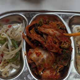 Complimentary side dishes Complimentary side dishes