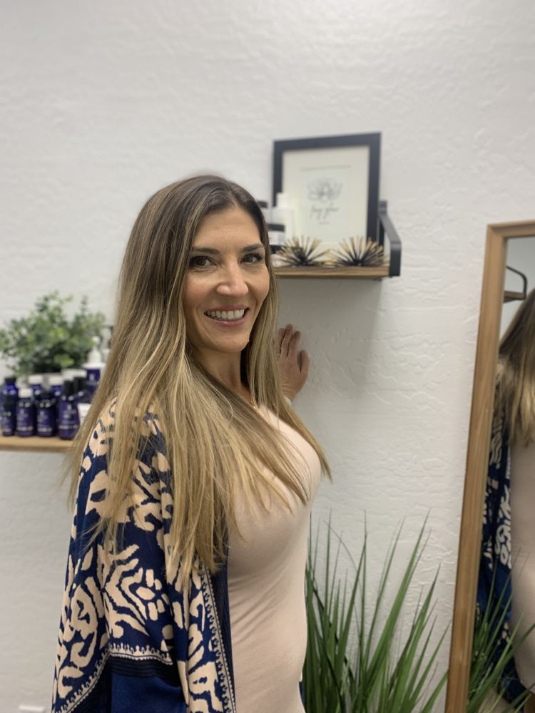 Foxy Glow Aesthetics Logo