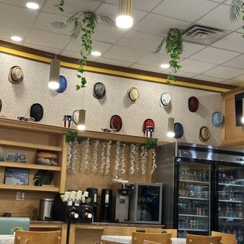 Konoz Restaurant - Aesthetic - Empanadas Near Me - Newark, New Jersey