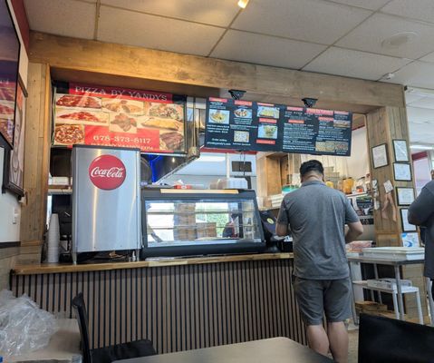 Pizza by Yandys (New York and detroit style pizza) by null