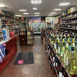 Family Wines & Liquors - Very nice this liquor store. I will come back TY!